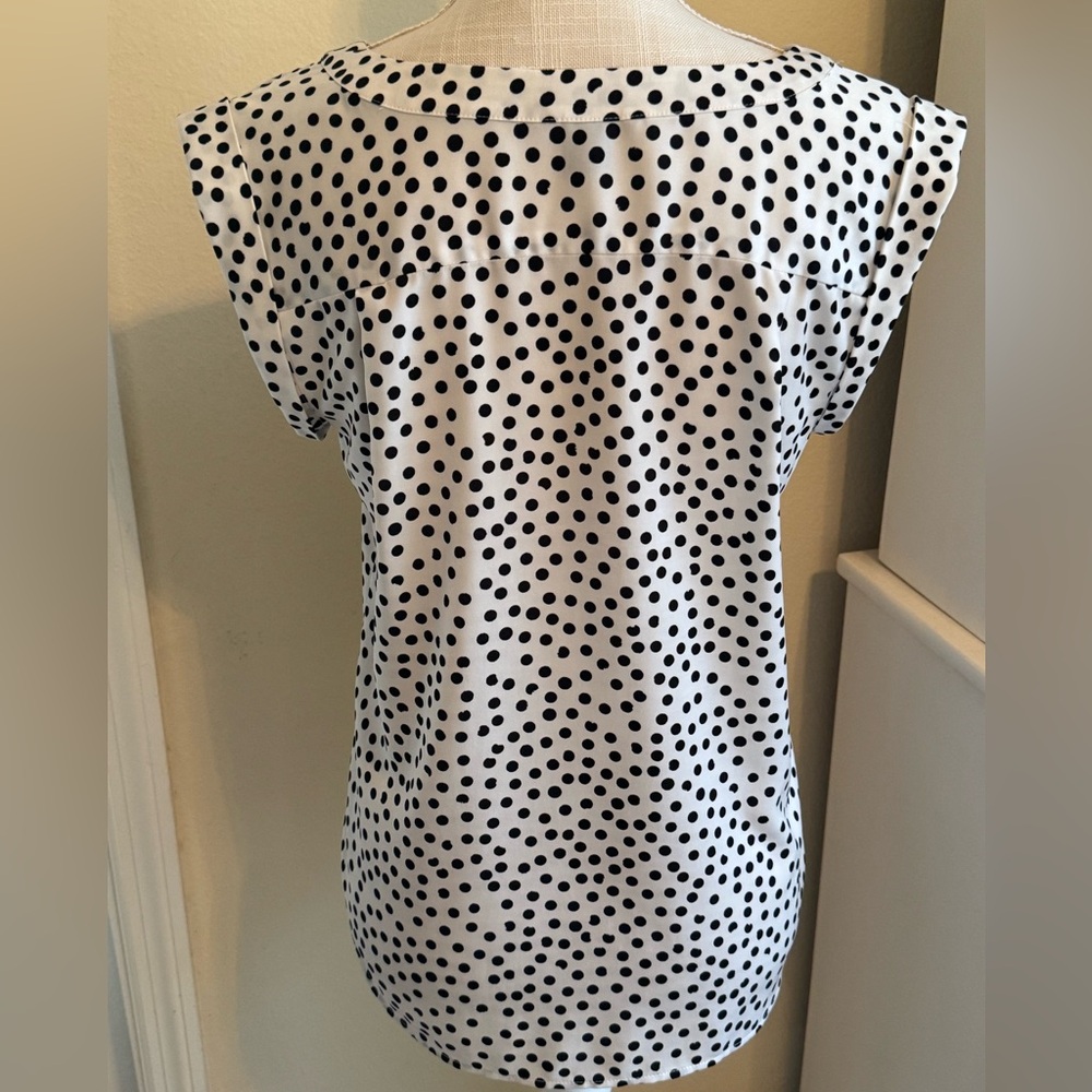 Ann Taylor Polka Dot Top - Picture 2 of 4